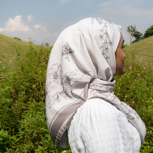 Sekuntum Bawal in Cashmere Gardenia