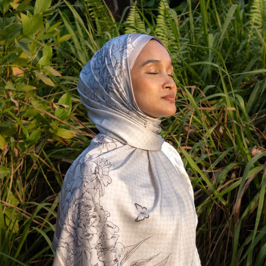 Sekuntum Shawl in Cashmere Gardenia