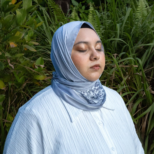 Sekuntum Shawl in Blue Poppy