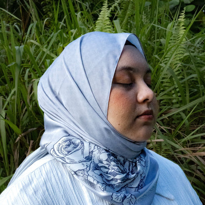 Sekuntum Shawl in Blue Poppy